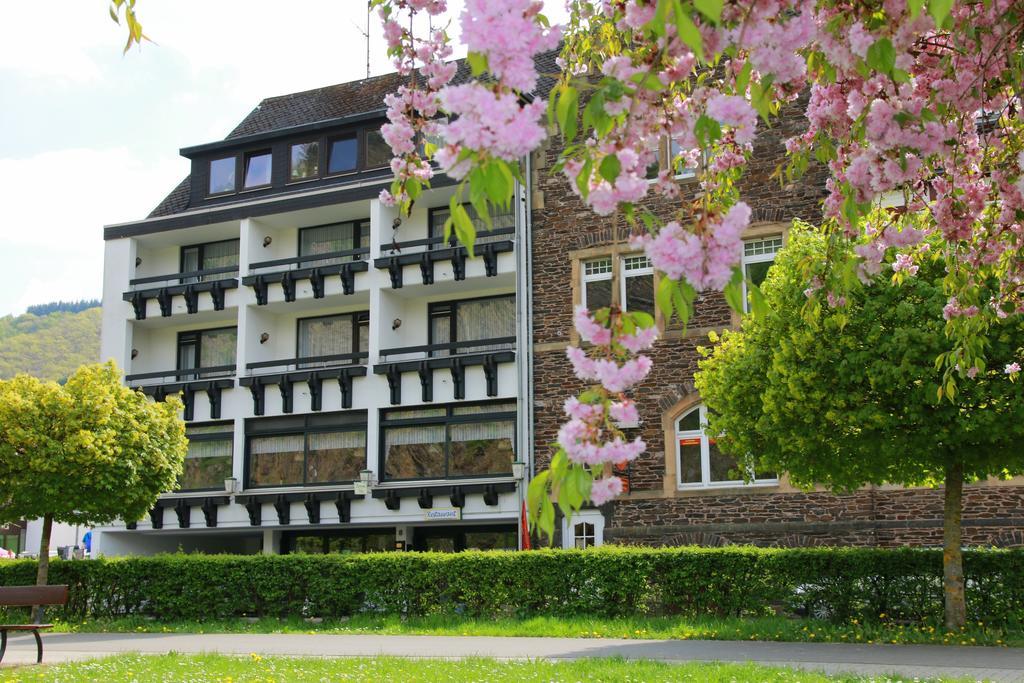 Hotel Klasen Кохем Екстериор снимка